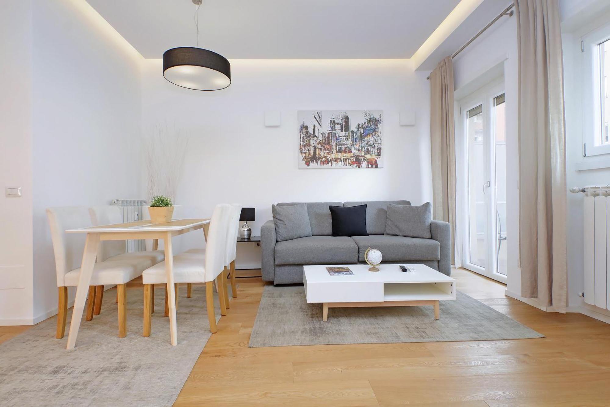 Cozy 1-bedroom Flat With Balcony, Steps To Vatican *