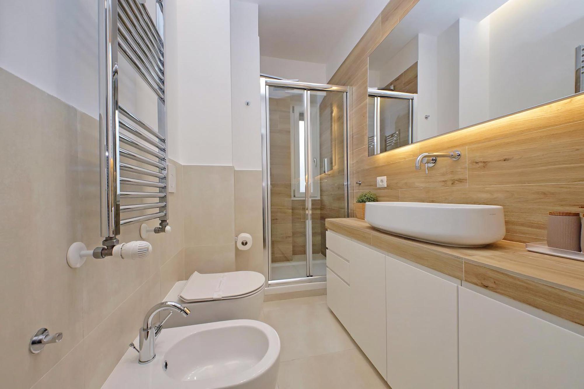 Apartamento Cozy 1-bedroom Flat With Balcony, Steps To Vatican