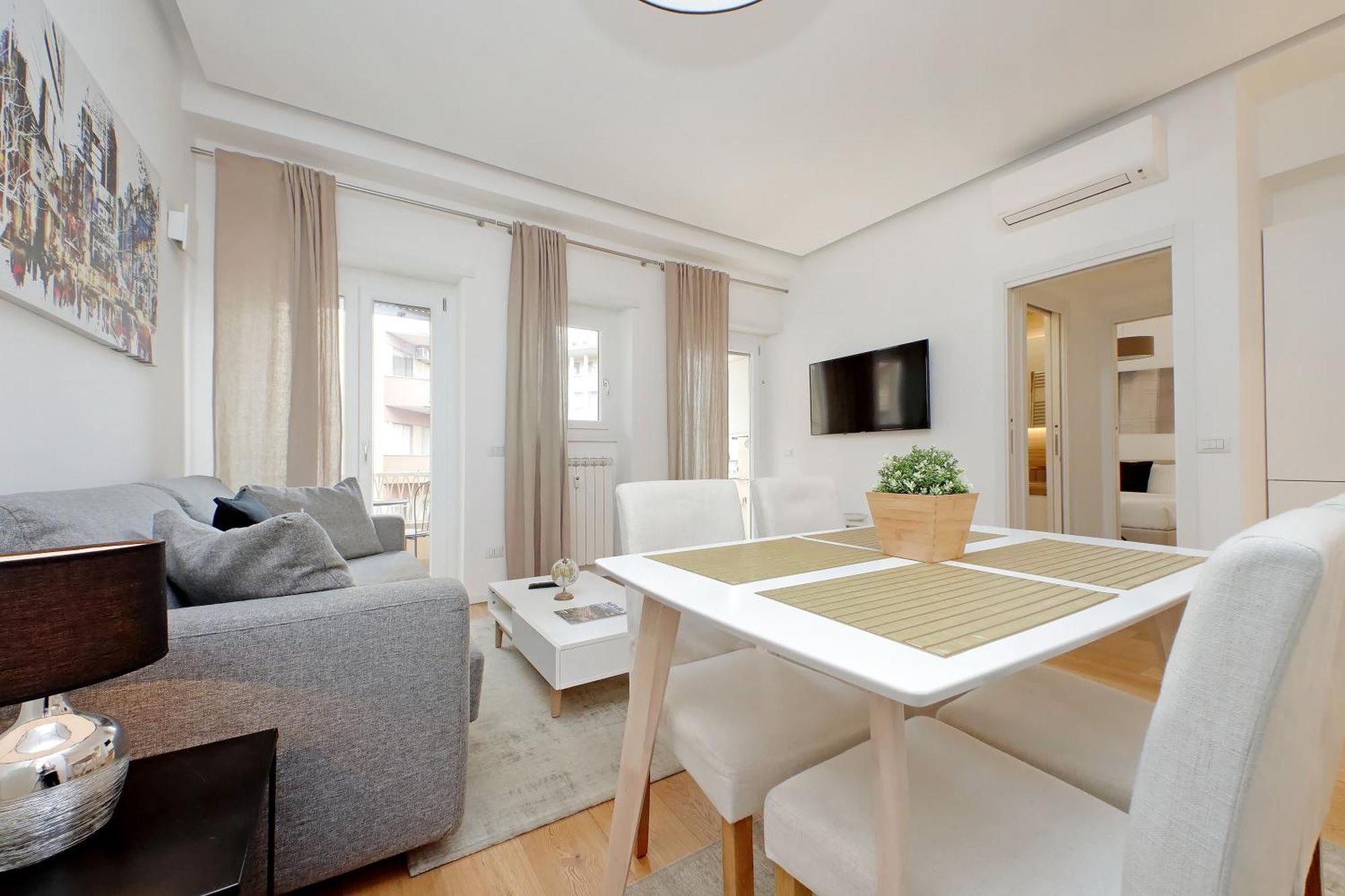 Cozy 1-bedroom Flat With Balcony, Steps To Vatican Appartamento *